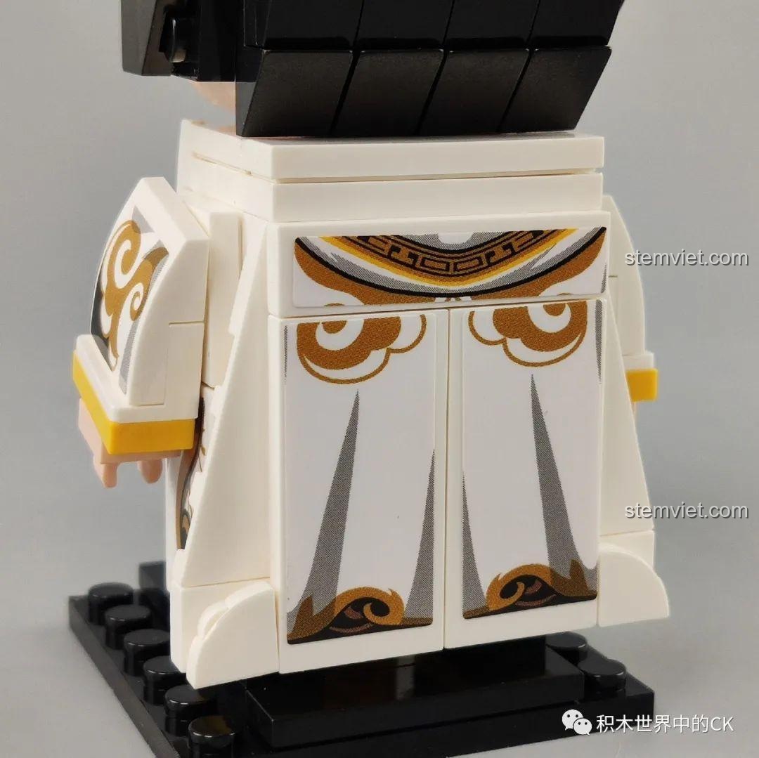 Toàn bộ 6 mô hình lắp ráp Phong Thần Diễn Nghĩa Zhegao đã hoàn thiện, đứng cạnh nhau trên đế đen.