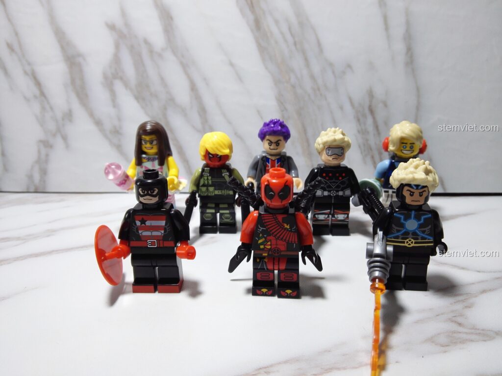 Toàn cảnh bộ 8 nhân vật siêu anh hùng SY672, bao gồm Deadpool, Captain America, và các nhân vật khác.