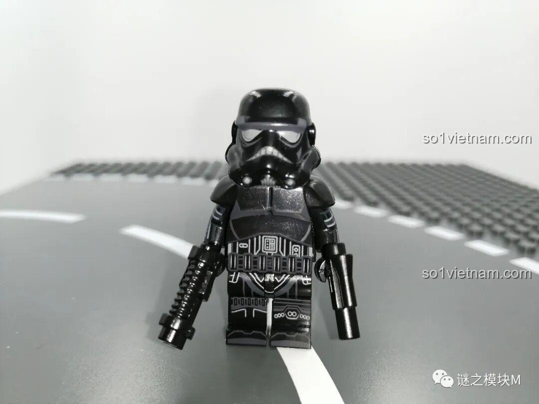 Minifigure Clone Trooper Waxer trong bộ XINH X0305, với chi tiết đầu mũ khác biệt.
