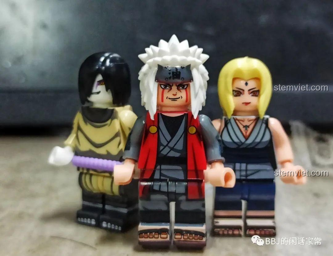 Minifigure Orochimaru WM6108 đứng cùng Jiraiya và Tsunade, tái hiện bộ ba Sannin huyền thoại của làng Lá.