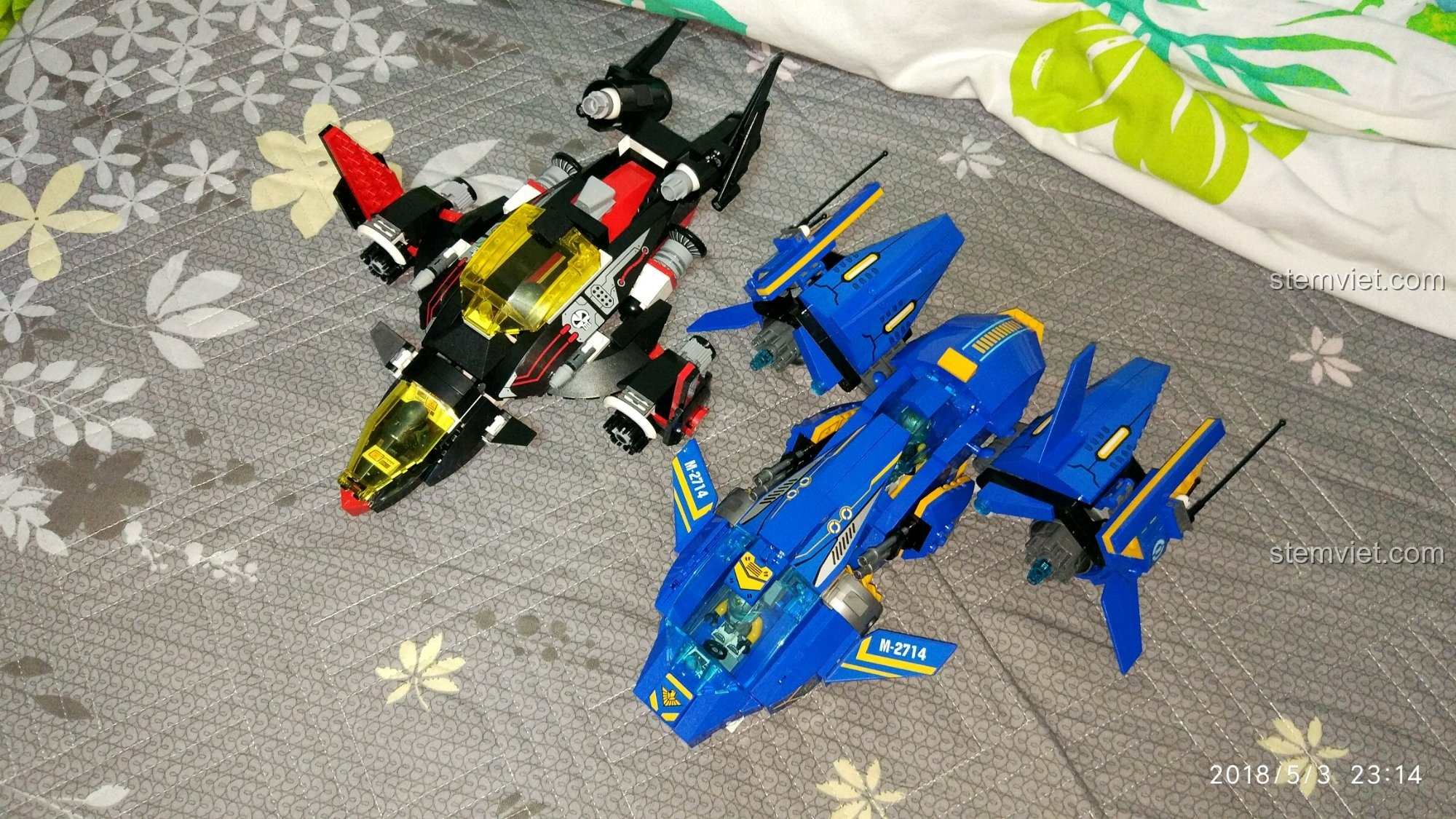 Tổng thể hai bộ đồ chơi Enlighten 2716 và 2714, bộ đồ chơi Máy bay quân sự 2716 giá tốt