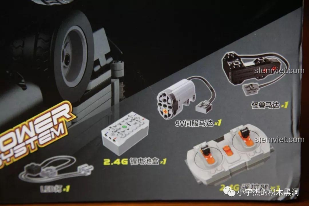 Cận cảnh bộ động cơ Power System của bộ lắp ráp Xe giao đậu hũ K-81, bao gồm động cơ, pin và điều khiển.