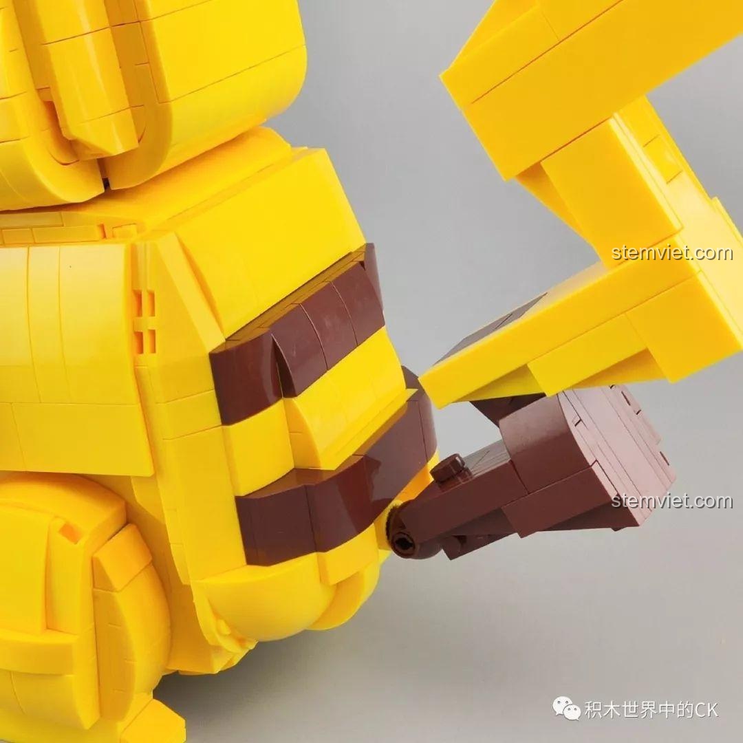 Cận cảnh thân trên Pikachu Keeppley S0101