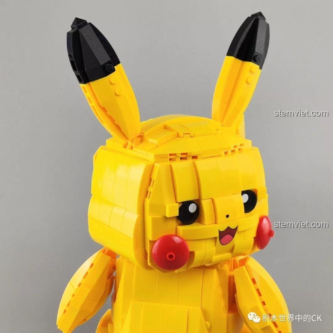 Mô hình Pikachu Keeppley S0101 cùng Pokeball và bảng tên