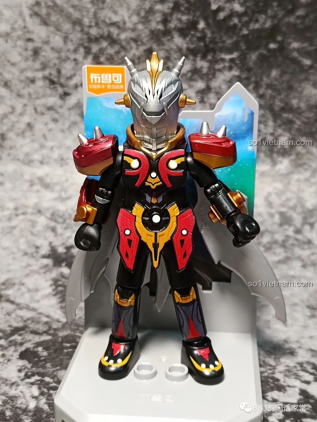 Các phụ kiện vũ khí với hiệu ứng ánh sáng và màu sắc bắt mắt.