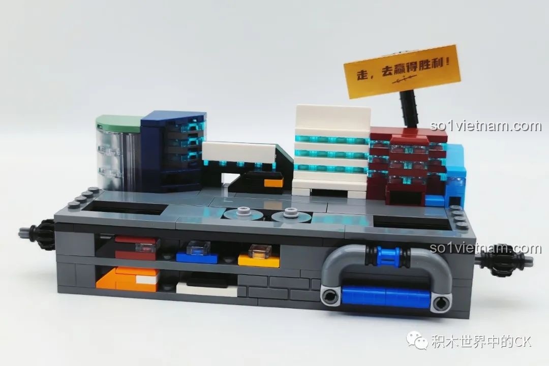 Sân khấu chiến đấu của bộ đồ chơi lắp ghép Ultraman đối kháng 75102 với các chi tiết trang trí