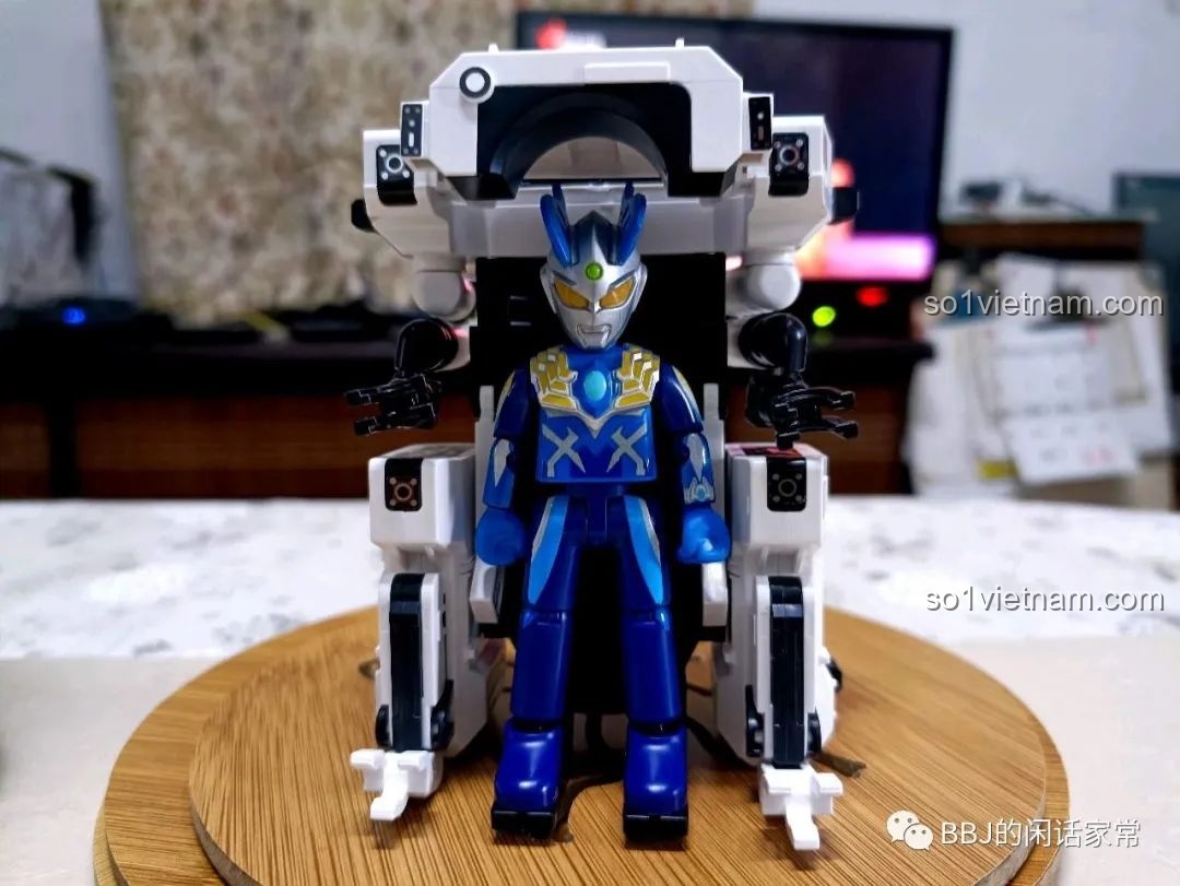 Quá trình lắp ráp phi hành gia - Bước 2