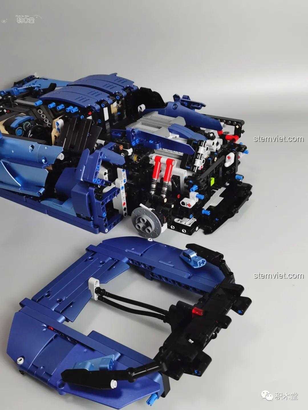 Cận cảnh logo Div6 trên Bugatti Divo Taigaole T5004