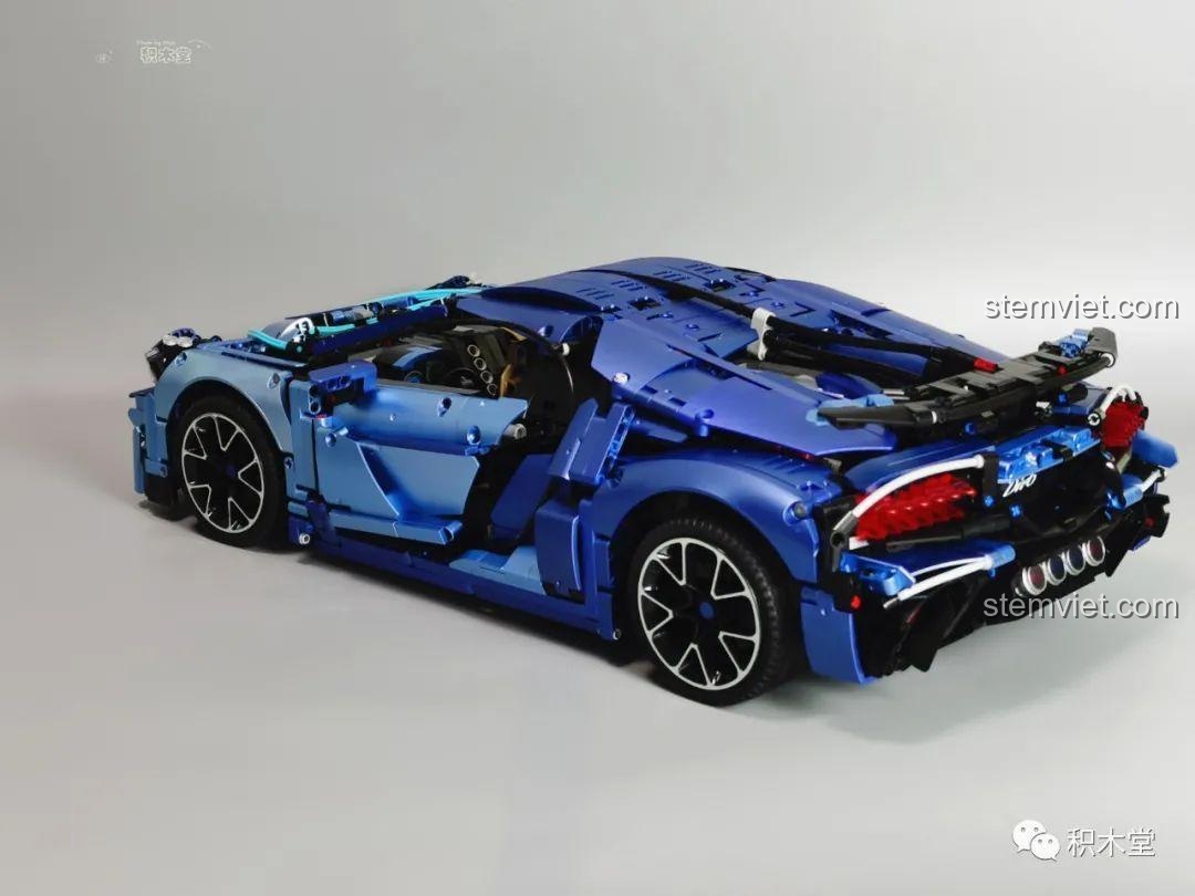 Cận cảnh ống dẫn mềm trên Bugatti Divo Taigaole T5004