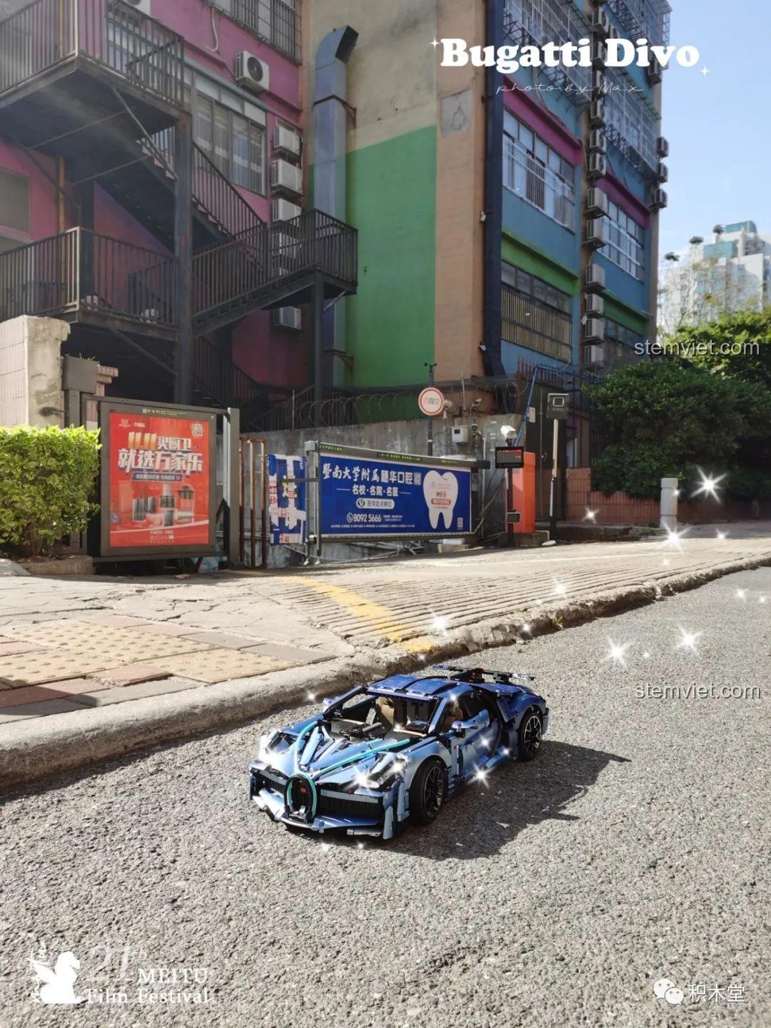 Cận cảnh vô lăng và bảng điều khiển Bugatti Divo Taigaole T5004