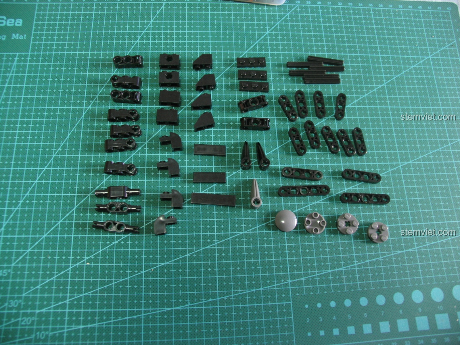 Thử nghiệm chức năng bắn đạn của Súng UZI CaDA C81008.