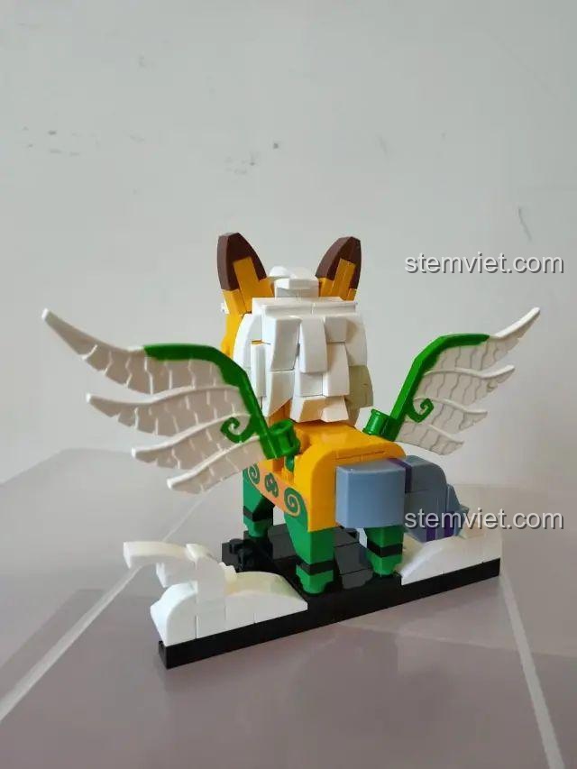 Mô hình Thiên Mã CAYI 12004 nhìn từ phía sau.