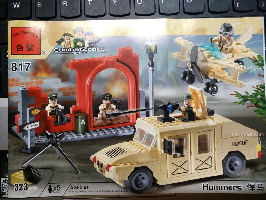 Hộp đồ chơi lắp ráp Hummer quân sự ENLIGHTEN 817 với đầy đủ các mô hình và nhân vật đi kèm.