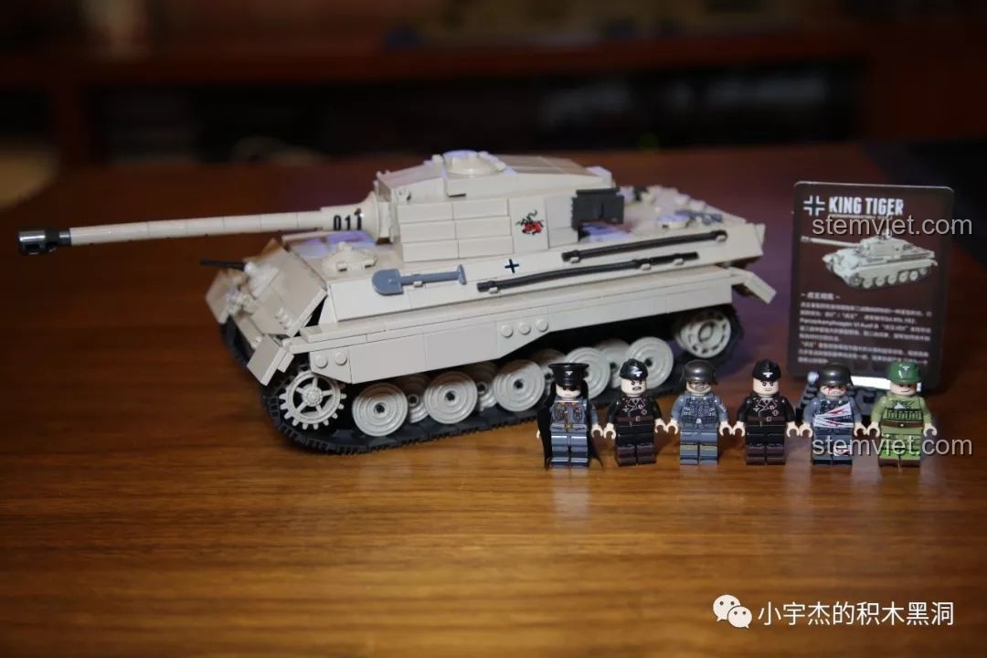 Cận cảnh bộ lắp ráp xe tăng KV-2 của Liên Xô của QUANGUAN.