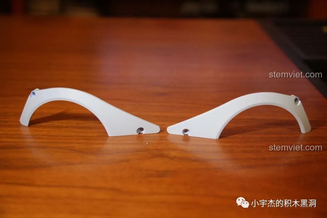 Túi linh kiện số 1 của Mould King 13056 Lamborghini Hyper, chứa các mảnh ghép cho bước đầu tiên lắp ráp khung xe.