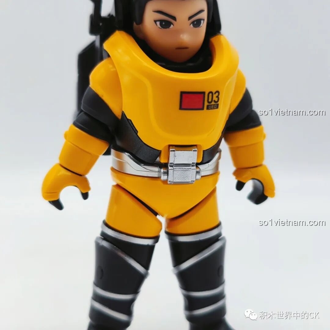 Cận cảnh khuôn mặt nhân vật Thợ lặn đã hoàn thiện với biểu cảm khác