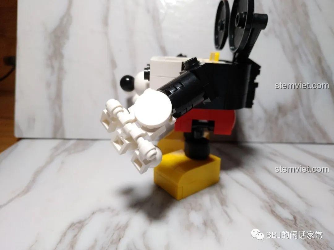 Chi tiết các mảnh ghép màu trắng của Tégu Brick 72100 Mickey Mecha