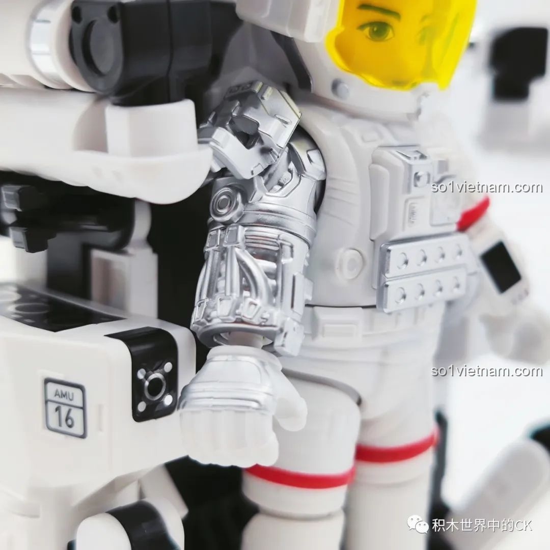 Cận cảnh các chi tiết đèn trên bộ MMU