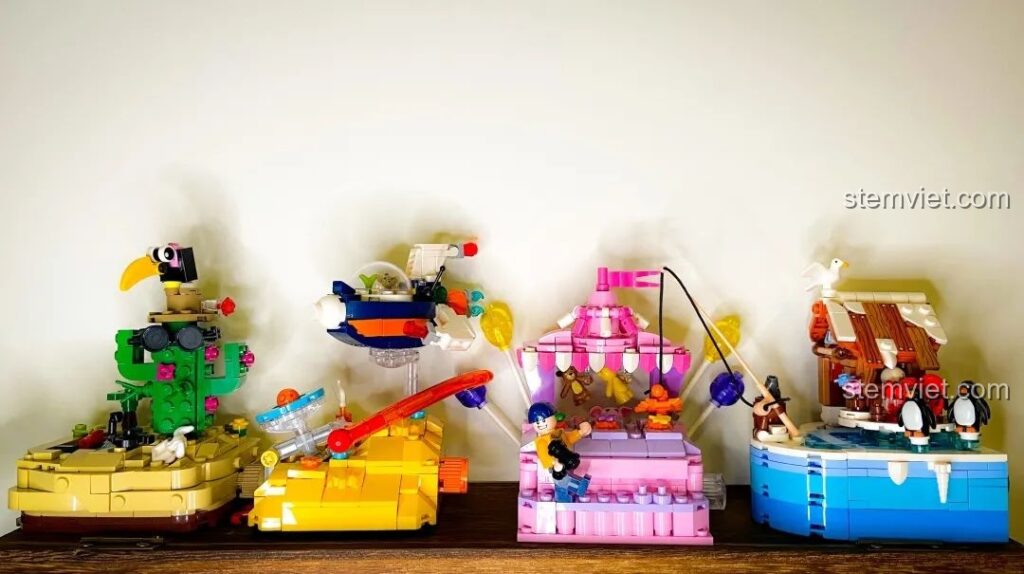 Bộ lắp ráp Pantasy Series Tương Tác Vui Nhộn hoàn chỉnh, trưng bày 4 mô hình độc đáo: BBQ tuyết, Tiên nhân chỉ lộ, Tàu vũ trụ, và Trò chơi đập nhím.