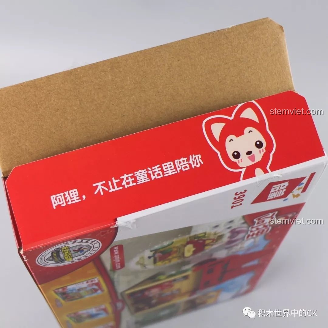 Các túi mảnh ghép, sách hướng dẫn và sticker của bộ lắp ráp QMAN 3901.