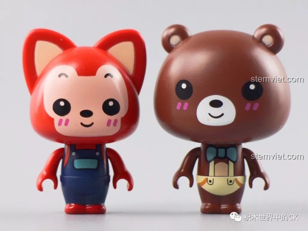 Mô hình Cửa hàng A-li của bộ QMAN 3901 nhìn từ phía sau.