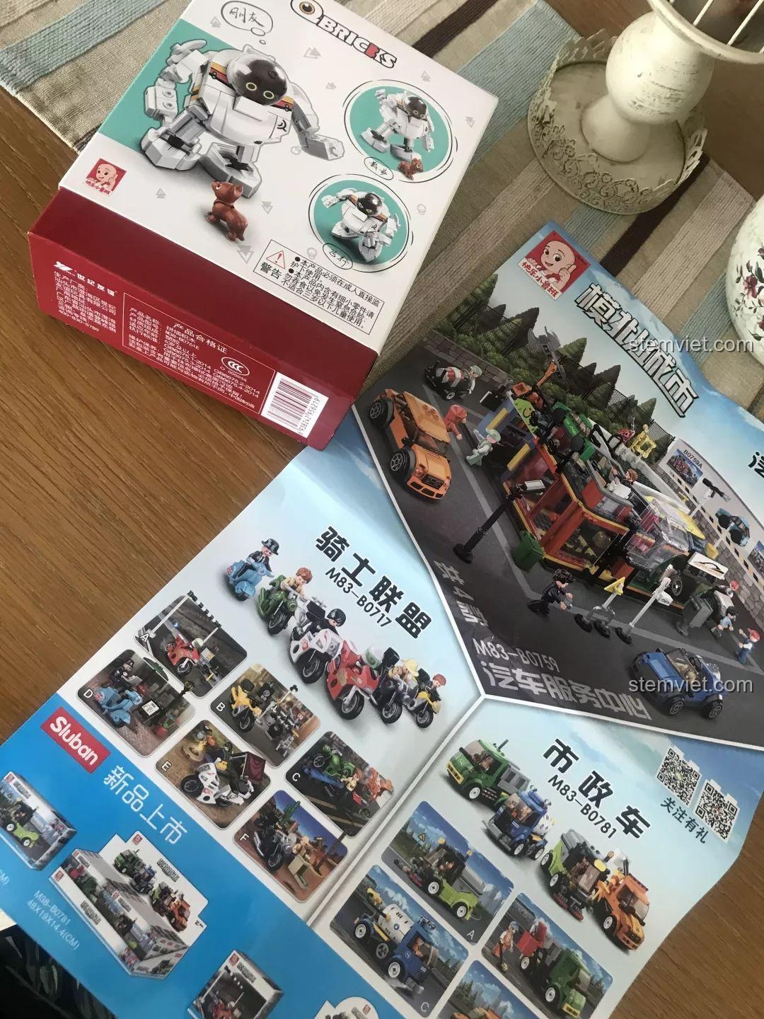 Hộp sản phẩm Sluban M38-B0761E Robot Q-Bricks và các tờ quảng cáo sản phẩm khác của Sluban. Đánh giá Sluban M38B0761E Robot Q-thông minh.