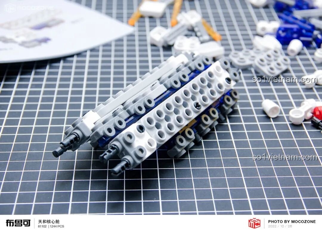 Mô hình module với các chi tiết bên ngoài