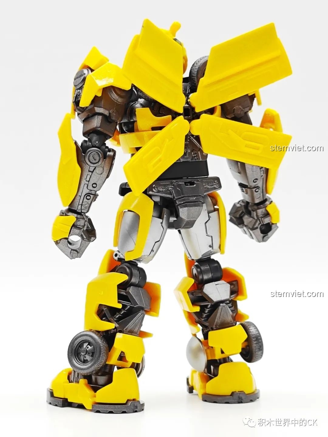 Mặt sau của Robot Đại Hoàng Phong (EX) BLOKEES 71146, thể hiện khả năng biến hình.