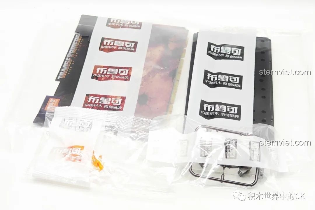 Toàn bộ phụ kiện và mảnh ghép của Bộ Lắp Ráp Transformers: Đại Chiến Quái Thú - Combo A Đại Hoàng Phong (EX) & Thiên Tai 71146.