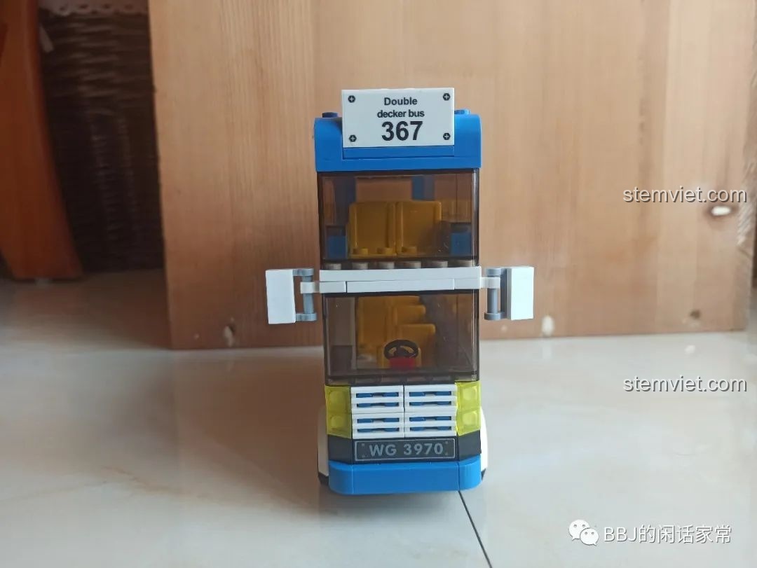 Mô hình xe buýt hai tầng Wange 3970 nhìn từ bên cạnh