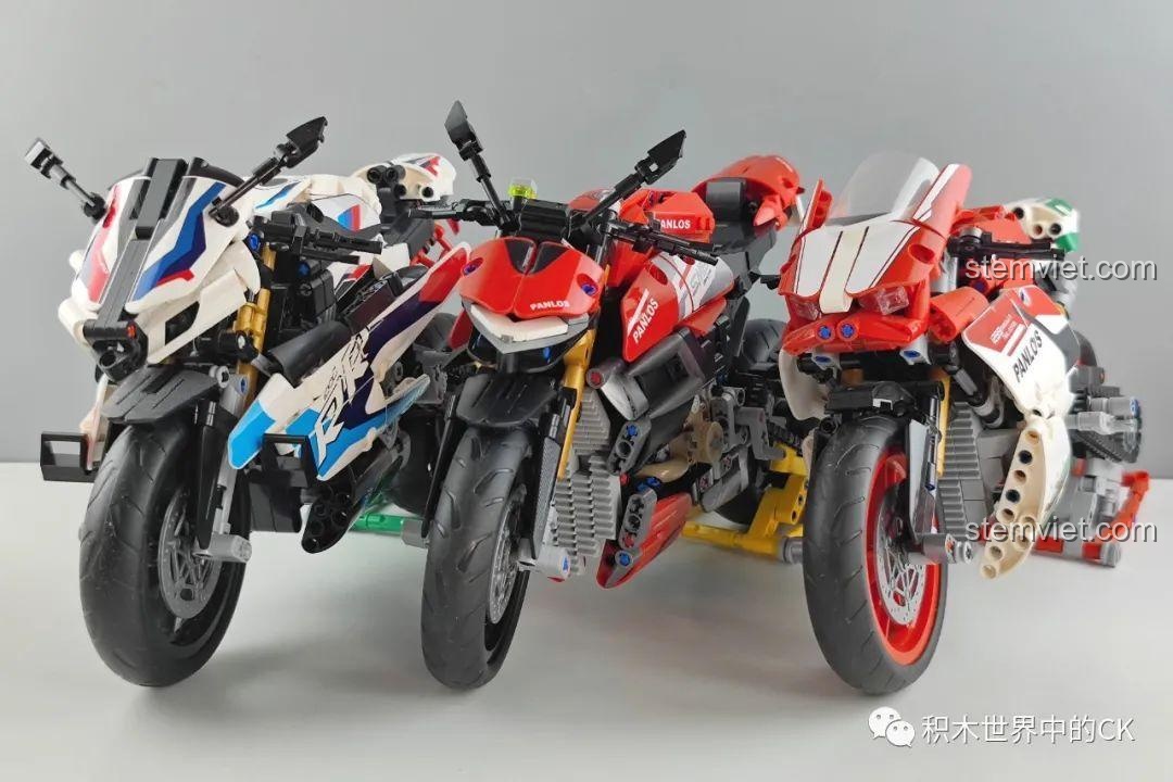 Bộ sưu tập các mô hình xe mô tô lắp ráp, trong đó có bộ lắp ráp Mô hình Ducati Streetfighter V4 SP.