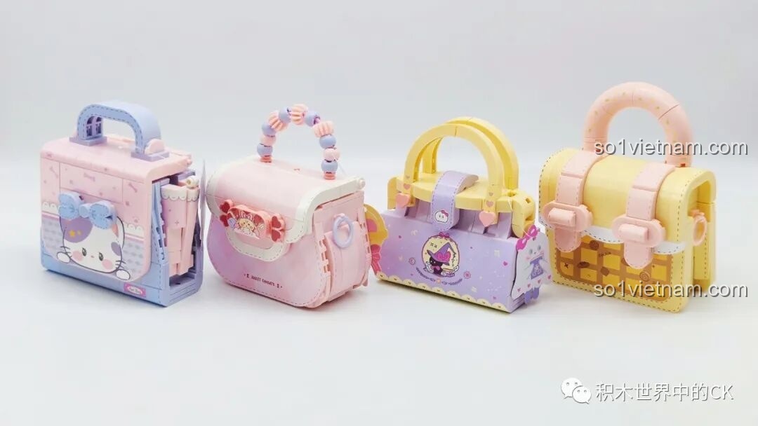 Toàn bộ 4 mẫu túi xách Wekki khi đóng lại, một bộ sưu tập đồ chơi lắp ráp đáng giá cho bé gái.