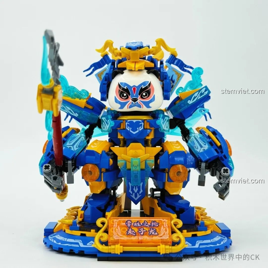 Bộ 4 mô hình Người Máy Gấu Trúc Anh Hùng Zhe Gao 662025-662028 đã hoàn thành, đứng cạnh nhau trên nền trắng.