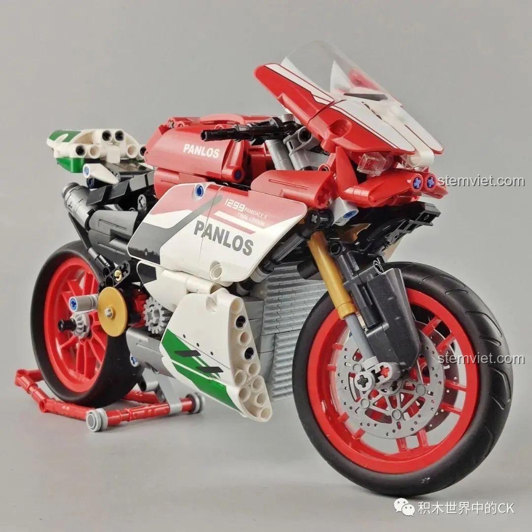 Mô hình Panlos Ducati 1299 Panigale, một bộ xếp hình Chiến mã tốc độ Streetfighter V4 SP Panlos Brick khác.
