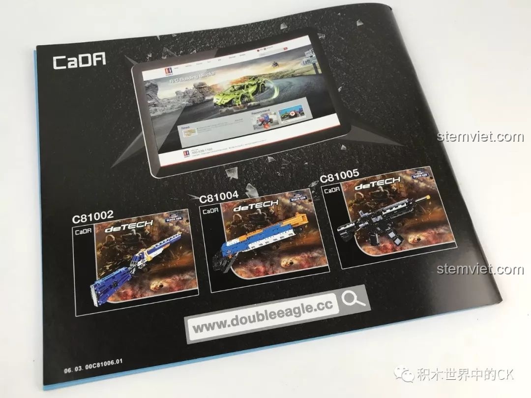 Giới thiệu các bộ đồ chơi lắp ráp súng khác cùng dòng deTECH của CaDA trong sách hướng dẫn.