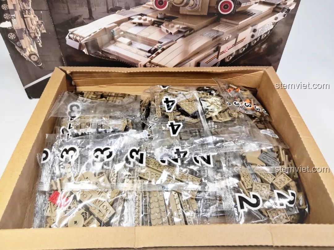 Các túi chi tiết bên trong hộp CaDA T-90 Tank, được phân loại theo số.