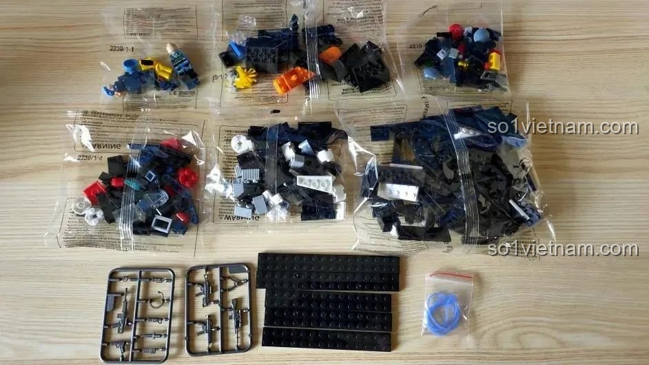Các chi tiết trong túi số 1 của bộ lắp ráp CAYI 2239.