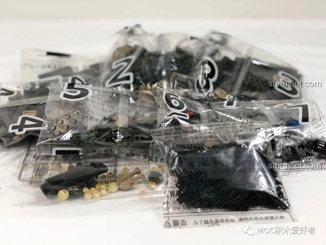 Tổng quan các túi mảnh ghép của bộ lắp ráp COGO 13384 Xe Tăng Chủ Lực 99A, phân loại theo chi tiết.