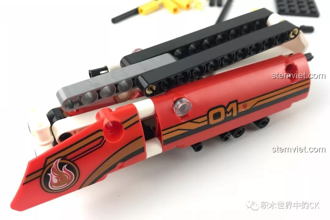 Cách lắp ráp đúng cho chi tiết bị in lỗi trong sách hướng dẫn của bộ SY 7017 Súng Người Sắt.