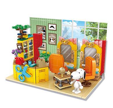 Bộ lắp ghép Peanuts Snoopy: Tiệm Cắt Tóc 647 chi tiết của hãng 咔扣CACO