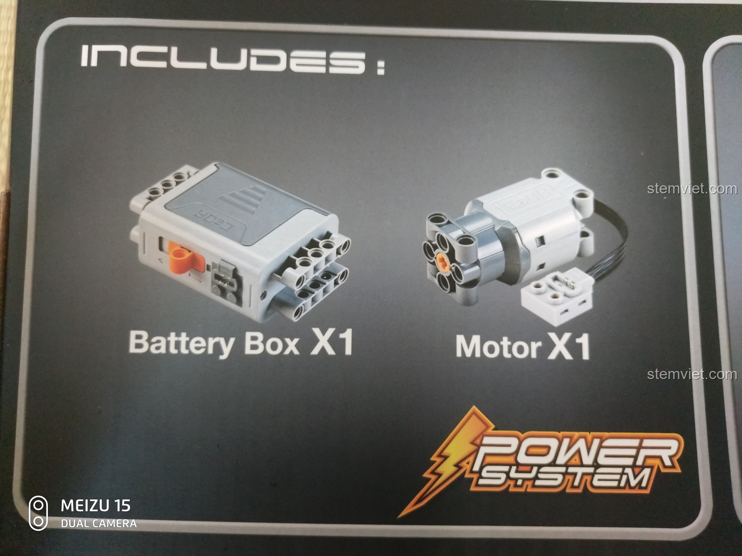 Trang hướng dẫn lắp ráp của bộ CaDA C51023 BMW Police Motorcycle với tỉ lệ 1:1.