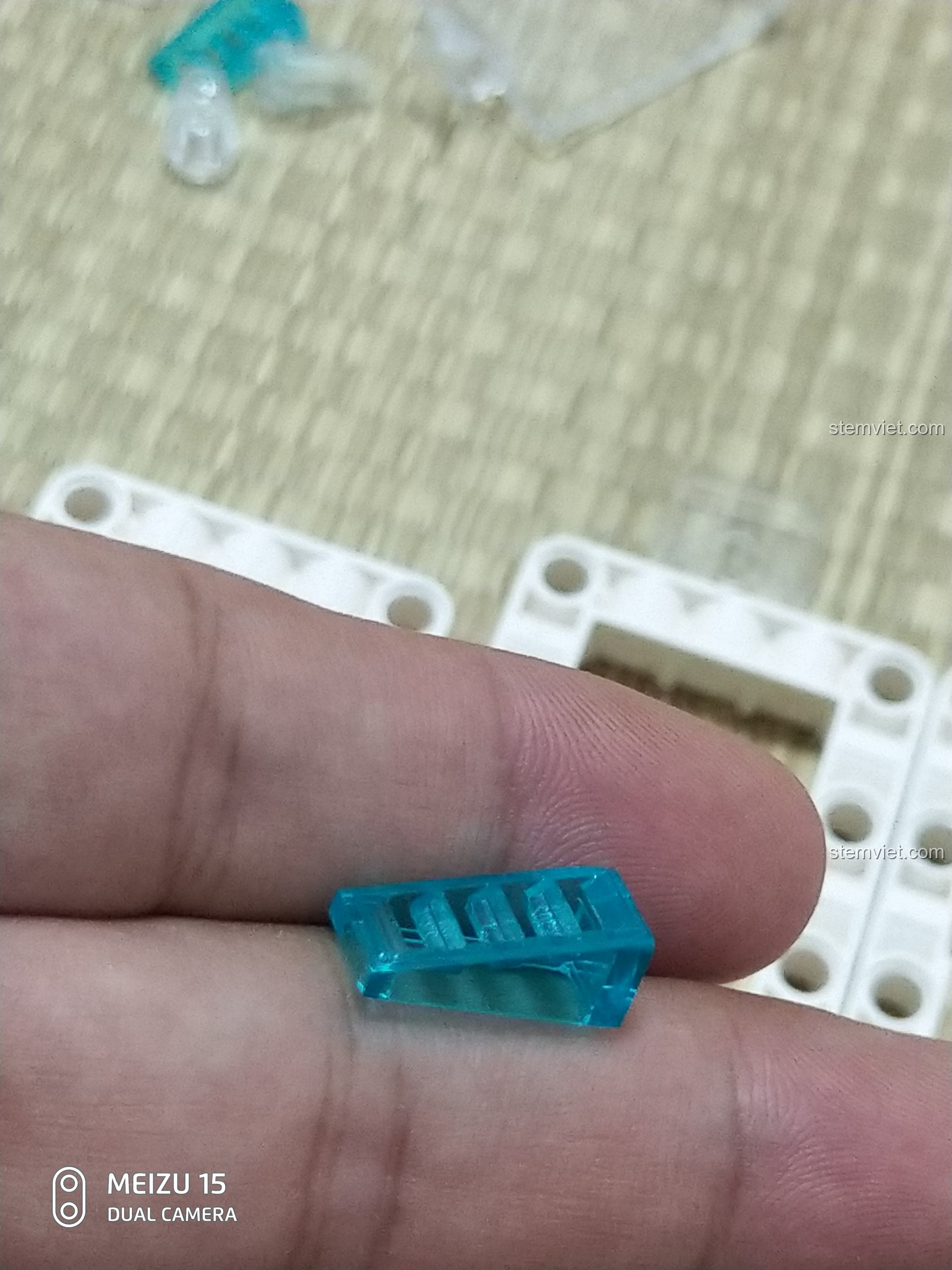 Hệ thống treo sau của bộ lắp ráp CaDA C51023 BMW Police Motorcycle.