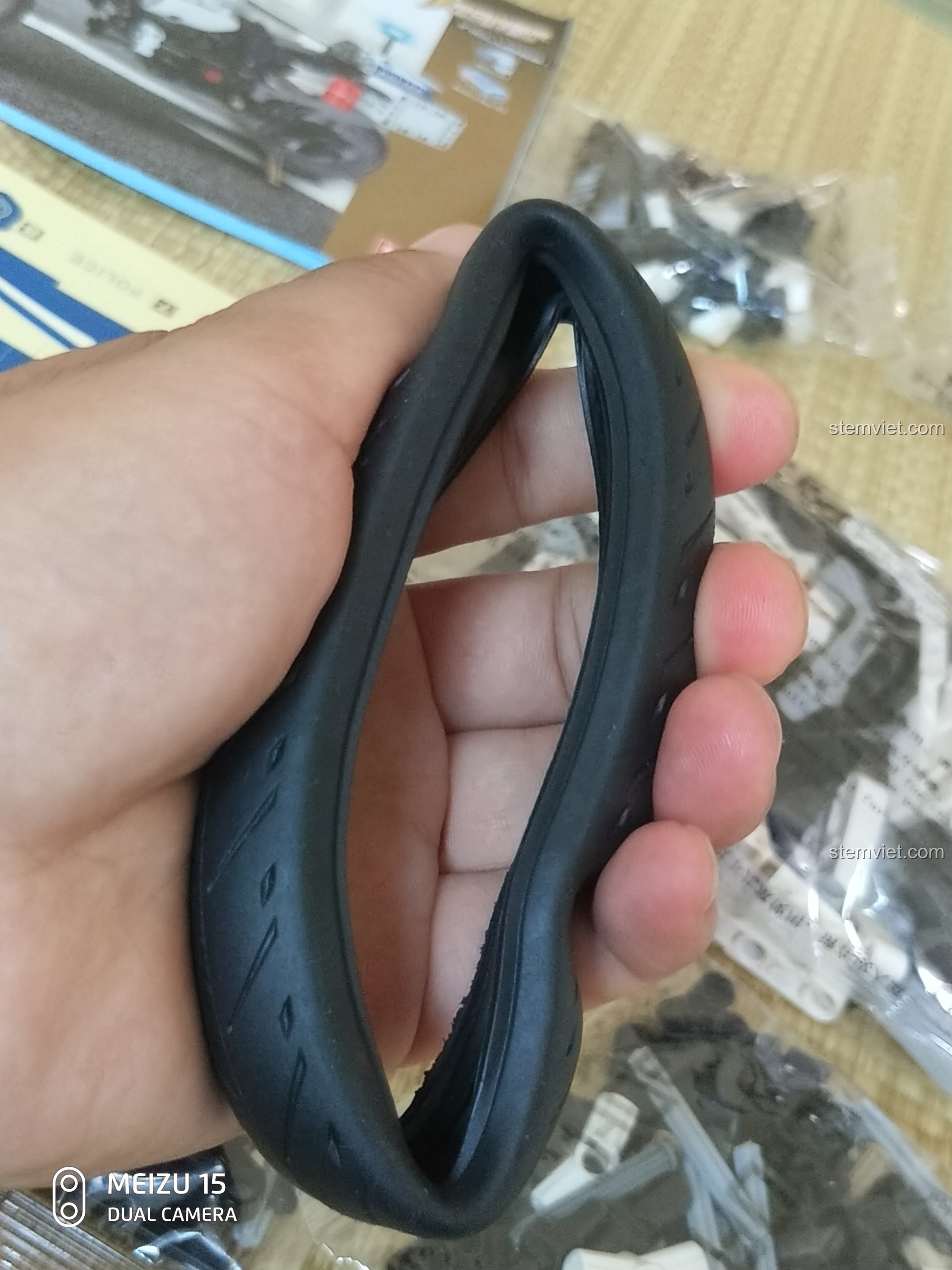 Hệ thống lái của bộ lắp ráp CaDA C51023 BMW Police Motorcycle.