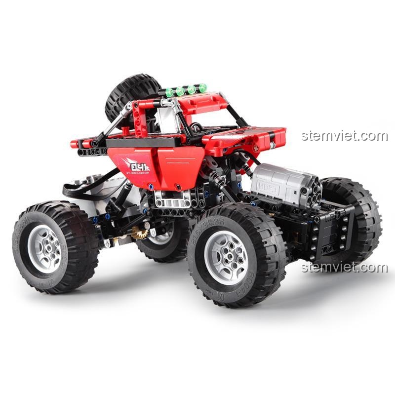 Mô hình đồ chơi lắp ráp CaDA C51041 Xe Off-Road RC với hệ thống giảm xóc và dẫn động 4 bánh, mang lại trải nghiệm chơi tuyệt vời cho bé trai.