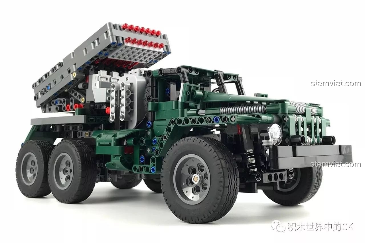 Chi tiết chân thực của CaDA C61002 BM-21 Combat Vehicle.