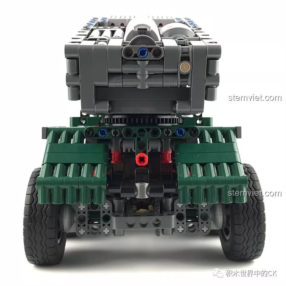 Tổng quan mô hình CaDA C61002 BM-21 Combat Vehicle đã hoàn thiện.