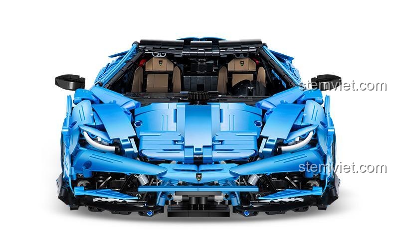 Góc nhìn trực diện của đồ chơi mô hình CaDA 61041, làm nổi bật thiết kế khí động học và các chi tiết sắc sảo ở phần đầu xe.