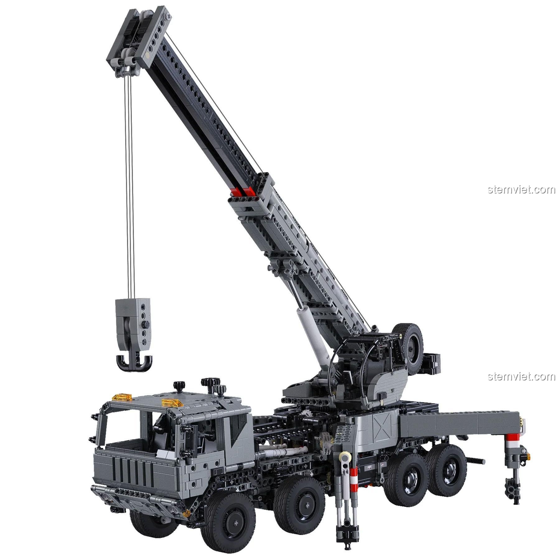 Xe Cẩu Quân Sự CaDA C61507 với cần cẩu mở rộng, đồ chơi mô hình 2686 mảnh, tính năng điều khiển từ xa, phù hợp bé trai đam mê kỹ thuật.