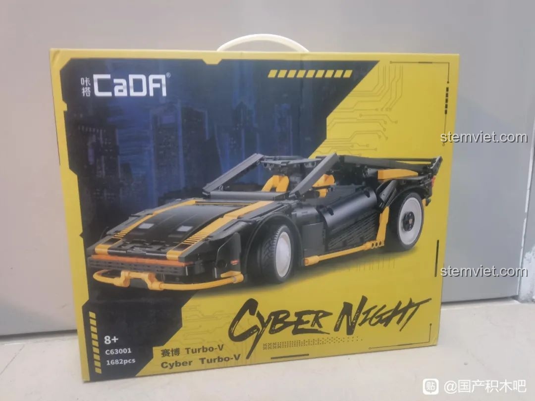 Hộp đồ chơi lắp ráp CaDA C63001 Cyber Turbo-V Cyber Night với thiết kế cyberpunk ấn tượng.