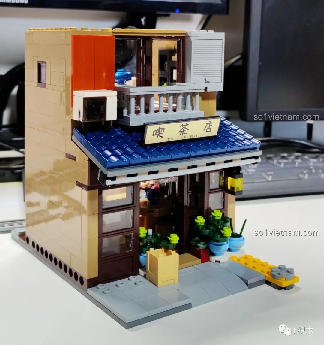 Chi tiết cột điện bên cạnh quán trà CaDA C66010